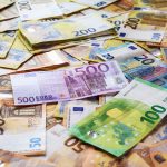 Jak bezpiecznie przechowywać większe sumy gotówki?